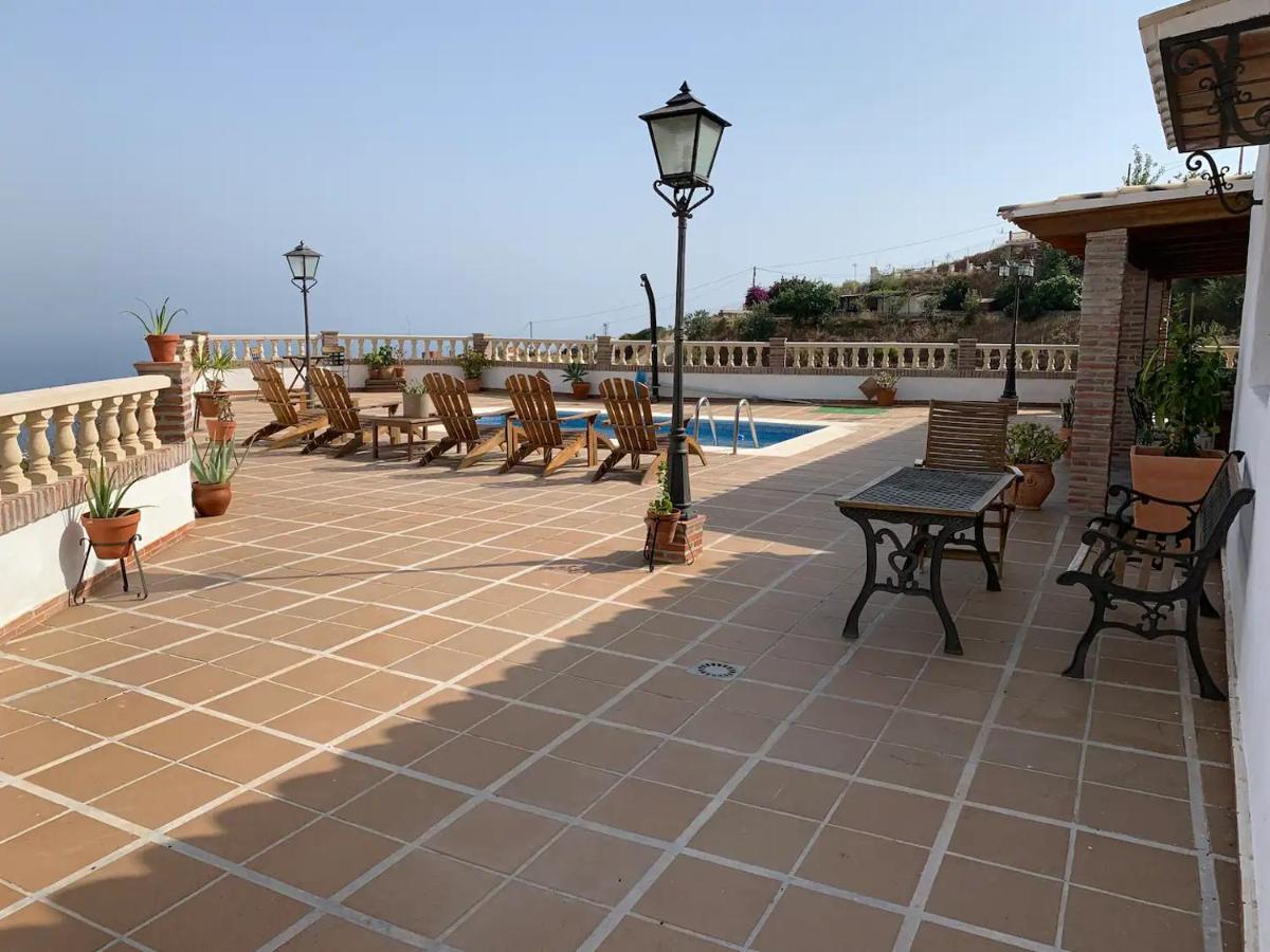 Villa Calabasas - Villa Privada Con Vistas Panoramicas Al Mar 阿尔姆尼卡 外观 照片