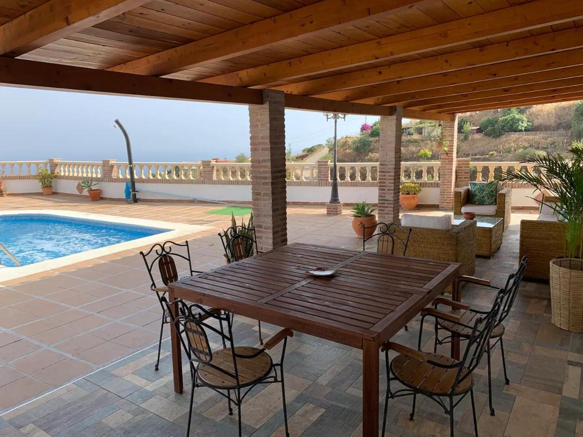 Villa Calabasas - Villa Privada Con Vistas Panoramicas Al Mar 阿尔姆尼卡 外观 照片
