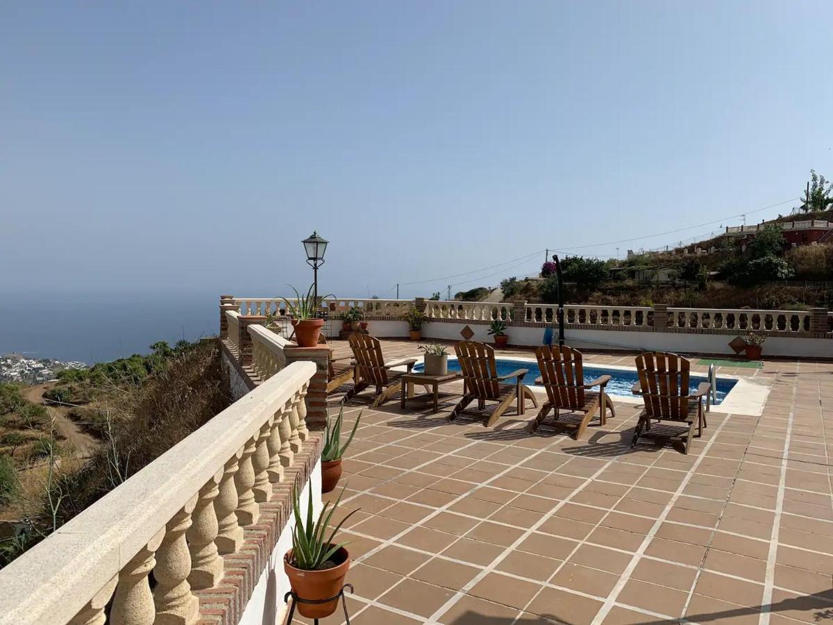 Villa Calabasas - Villa Privada Con Vistas Panoramicas Al Mar 阿尔姆尼卡 外观 照片