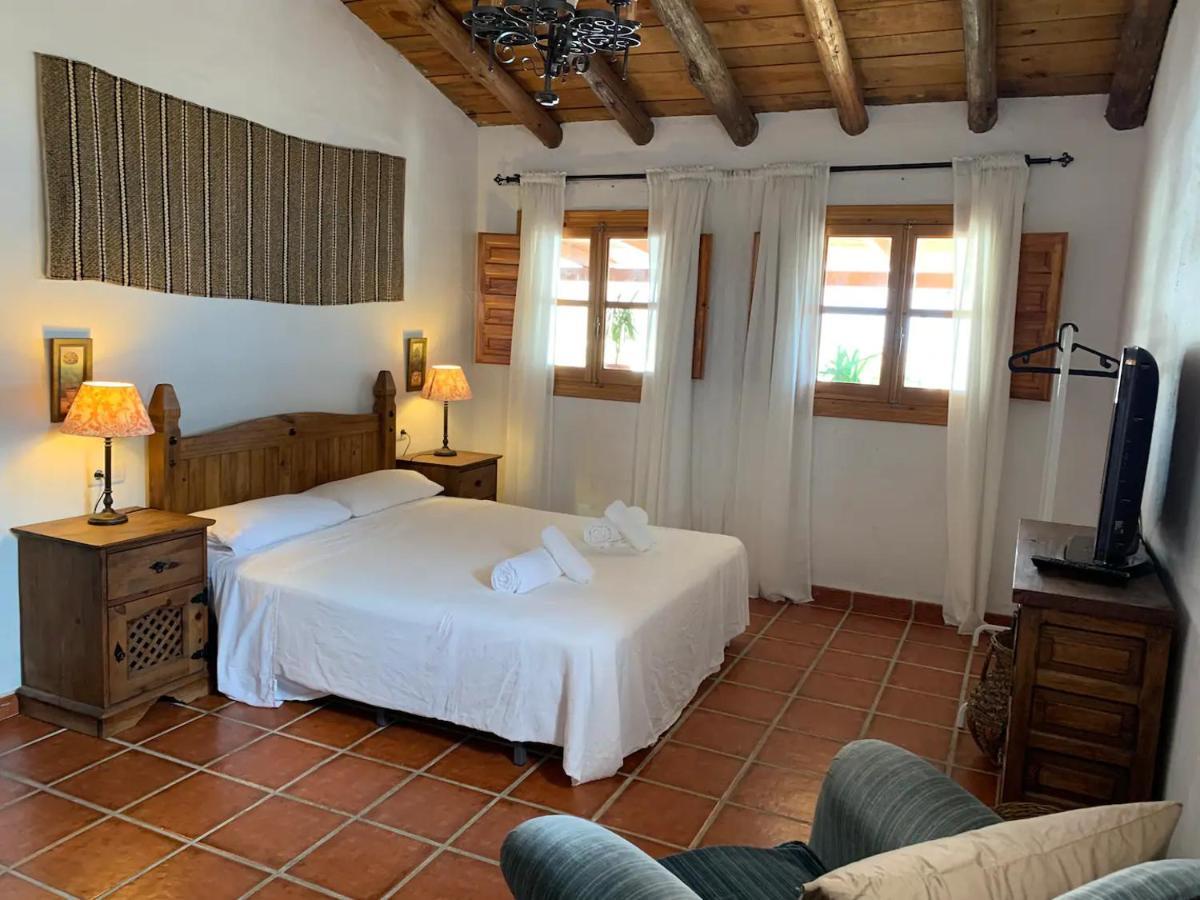 Villa Calabasas - Villa Privada Con Vistas Panoramicas Al Mar 阿尔姆尼卡 外观 照片